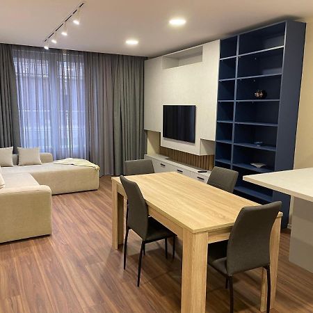 Ale Investa Hospitality Apartment Tiranë Ngoại thất bức ảnh