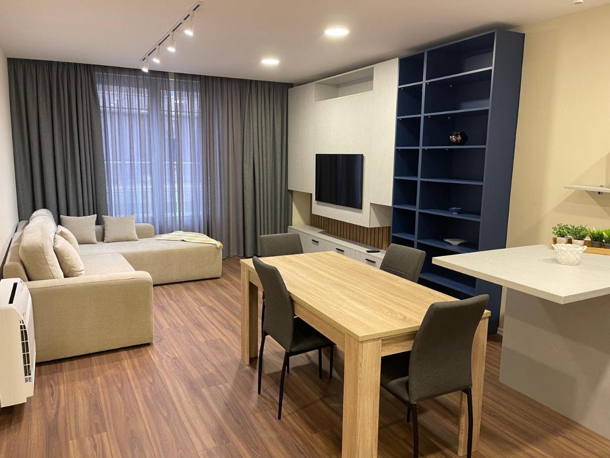Ale Investa Hospitality Apartment Tiranë Ngoại thất bức ảnh